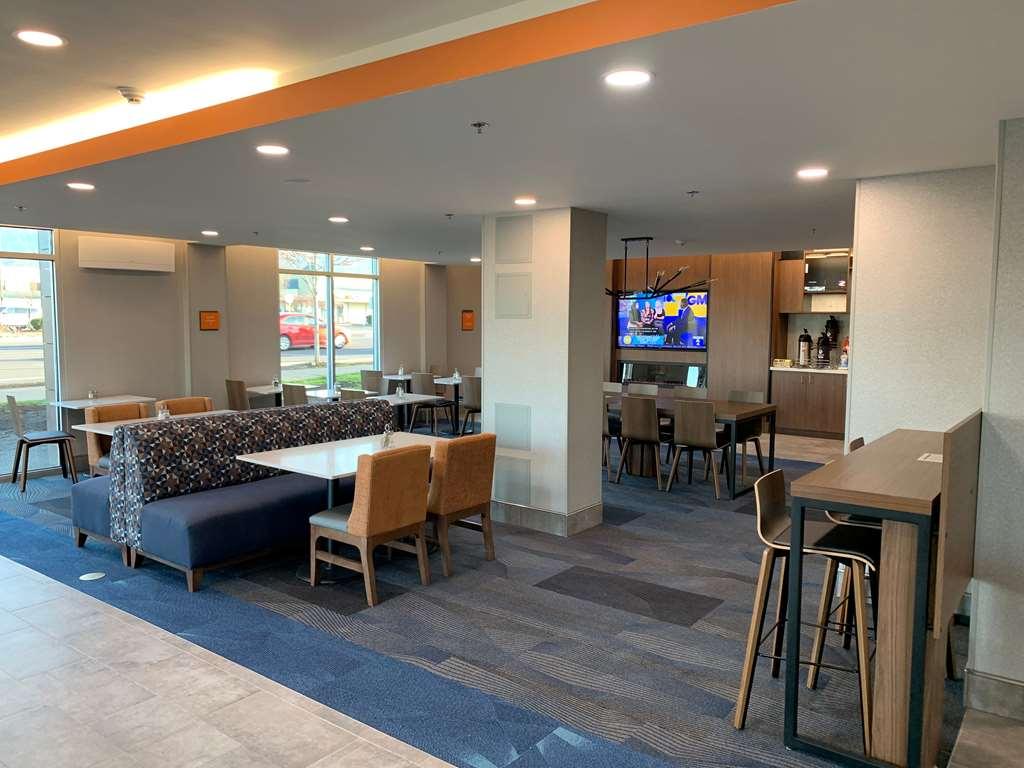 La Quinta Inn & Suites By Wyndham Спрингфилд Удобства фото